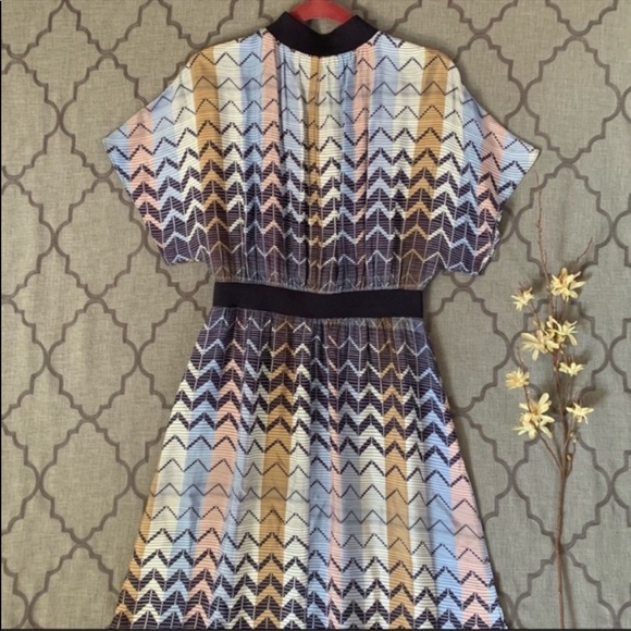 🎀NWT🎀Ted Baker Sporty-Chic 70’s Insp. Geometric Print Mock Neck Midi Dress - Picture 4 of 16